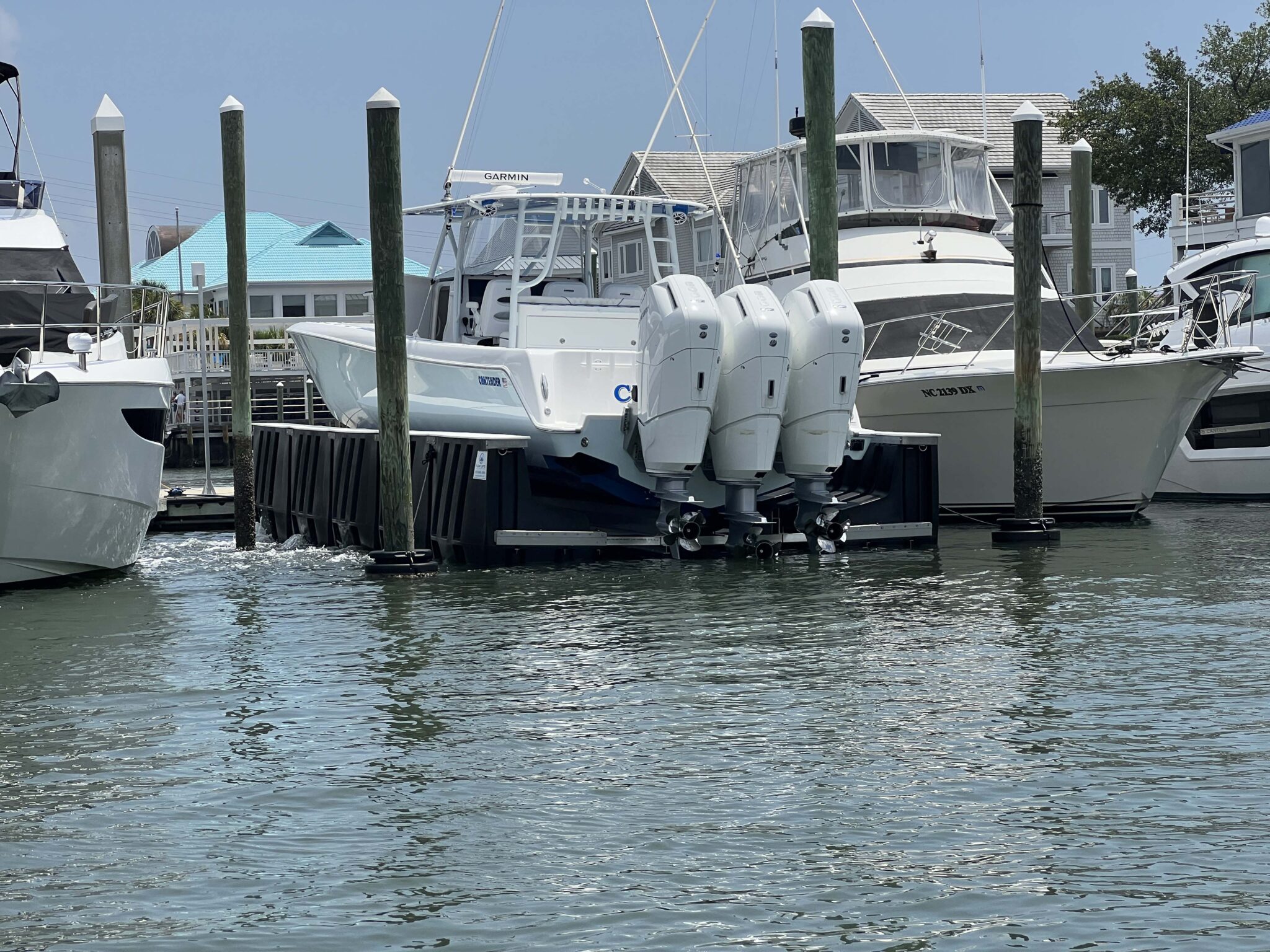 IMG_3721 - Golden Boat LiftsGolden Boat Lifts